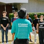 Student ambassadors volunteer their time to welcome new AUT students